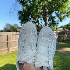 Chic White Lace Women's Sneakers